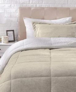 Amazon Basics Ultra-Soft Micromink Sherpa Comforter Bed Set Bedding