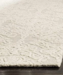 Safavieh Blossom Collection BLM112B Handmade Premium Wool Soft Area Rug Beige / Ivory