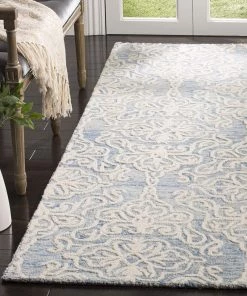 Safavieh Blossom Collection BLM112B Handmade Premium Wool Soft Area Rug, Beige / Ivory