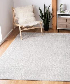 Safavieh Moroccan Boho Distressed Area Rug Light Grey / Ivory