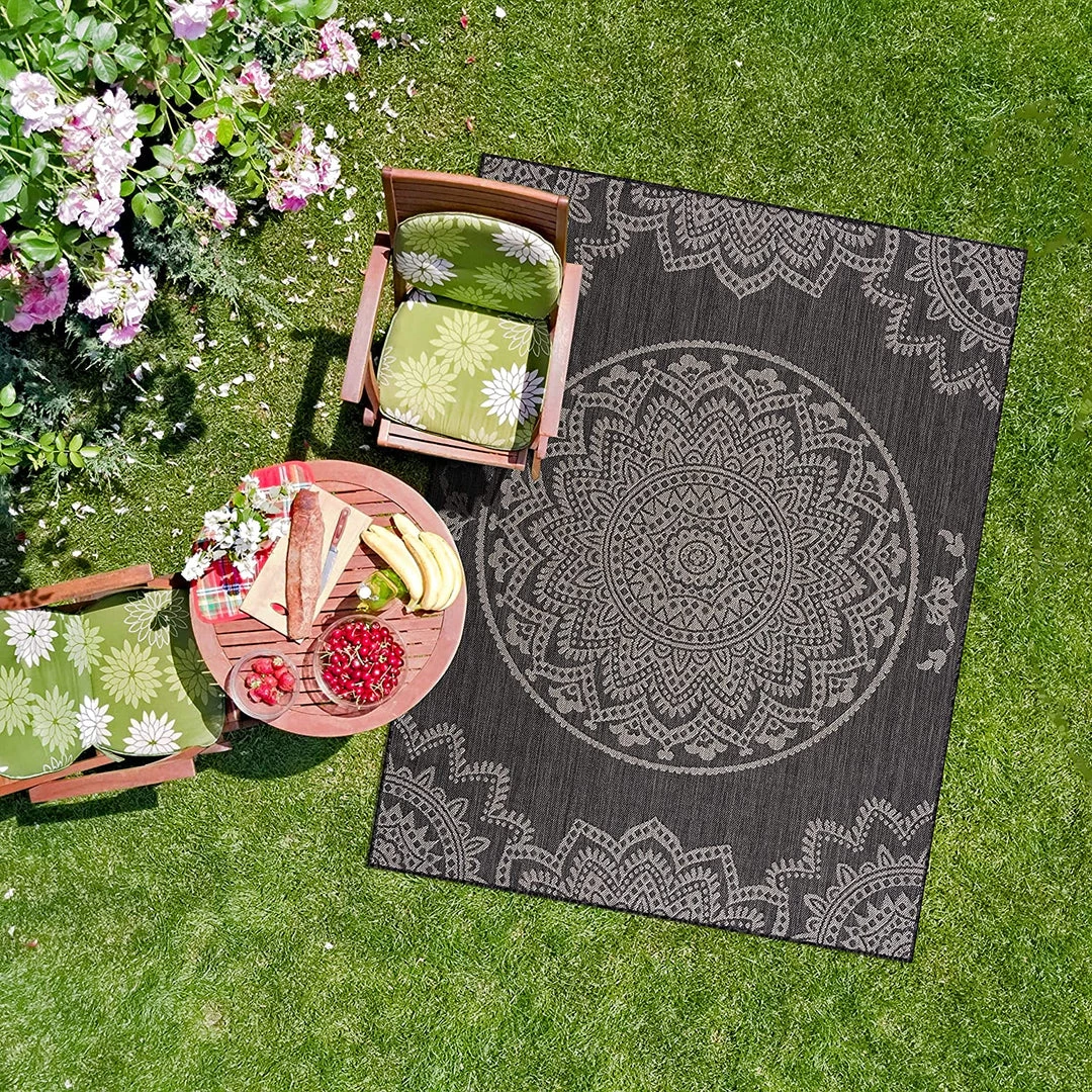 Modern Rugs And Decor Modern Area Rugs For Indoor Outdoor Medallion - Dark Grey / Light Grey All Area Rugs And Runners 4 Modern Rugs And Decor Modern Area Rugs For Indoor Outdoor Medallion - Dark Grey / Light Grey All Area Rugs And Runners