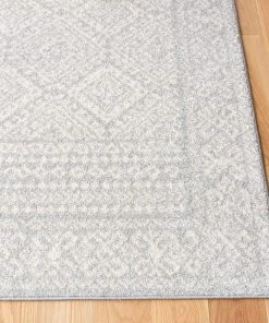 Safavieh Moroccan Boho Distressed Area Rug Light Grey / Ivory