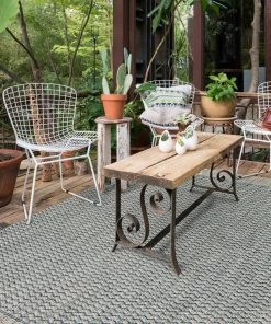 Alexander Home Havannah Chevron Stripe Indoor/ Outdoor Area Rug