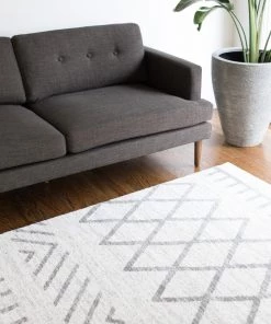 Carson Carrington Salsaker Geometric Indoor Soft Area Rug