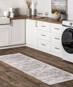 NuLOOM Brielle Machine Washable Vintage Medallion Area Rug